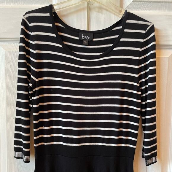 BLACK AND WHITE KNIT SKATER DRESS SIZE XXL BY & BY - Picture 3 of 7